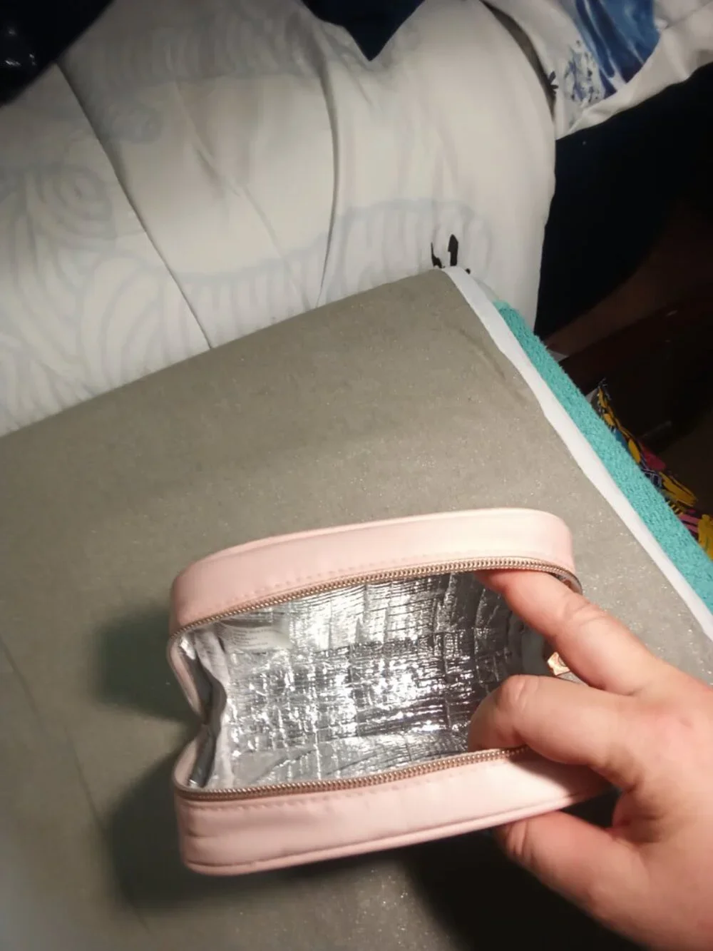 Pink Portable Makeup Bag Cosmetic Pouch Insulated